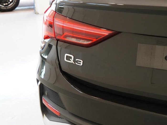 2024 Audi Q3 35 TFSI S line