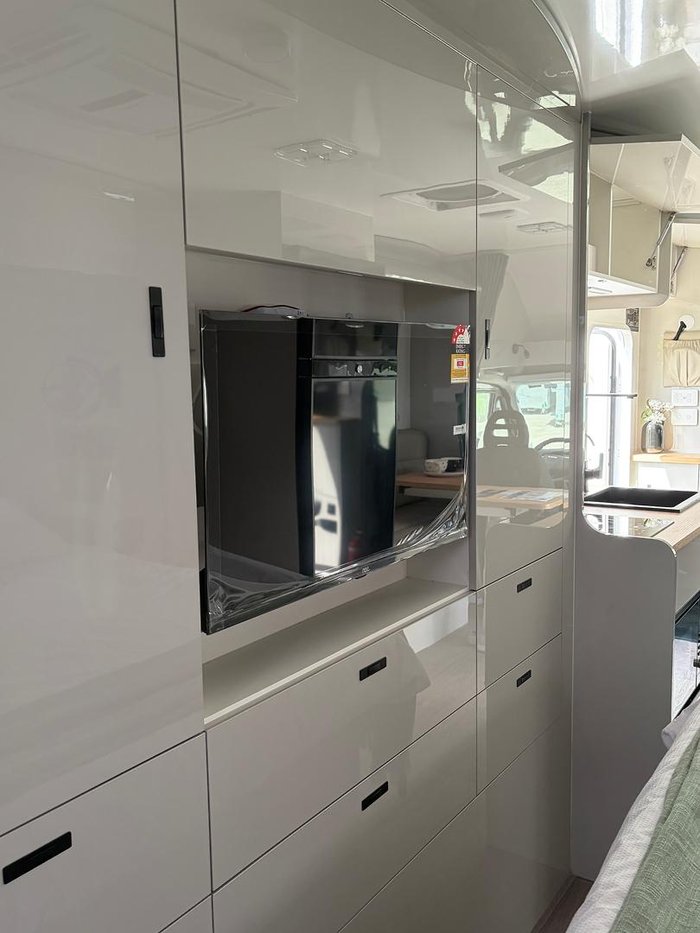 2025 JB Caravans Touring Slide Out 7.3 M Iveco