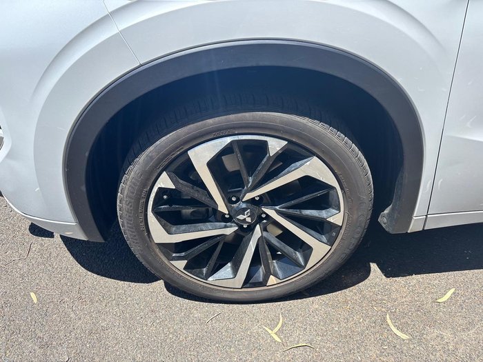 2024 Mitsubishi Outlander PHEV Exceed