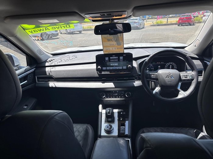 2024 Mitsubishi Outlander PHEV Exceed