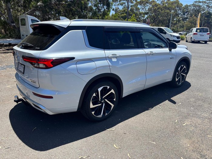 2024 Mitsubishi Outlander PHEV Exceed