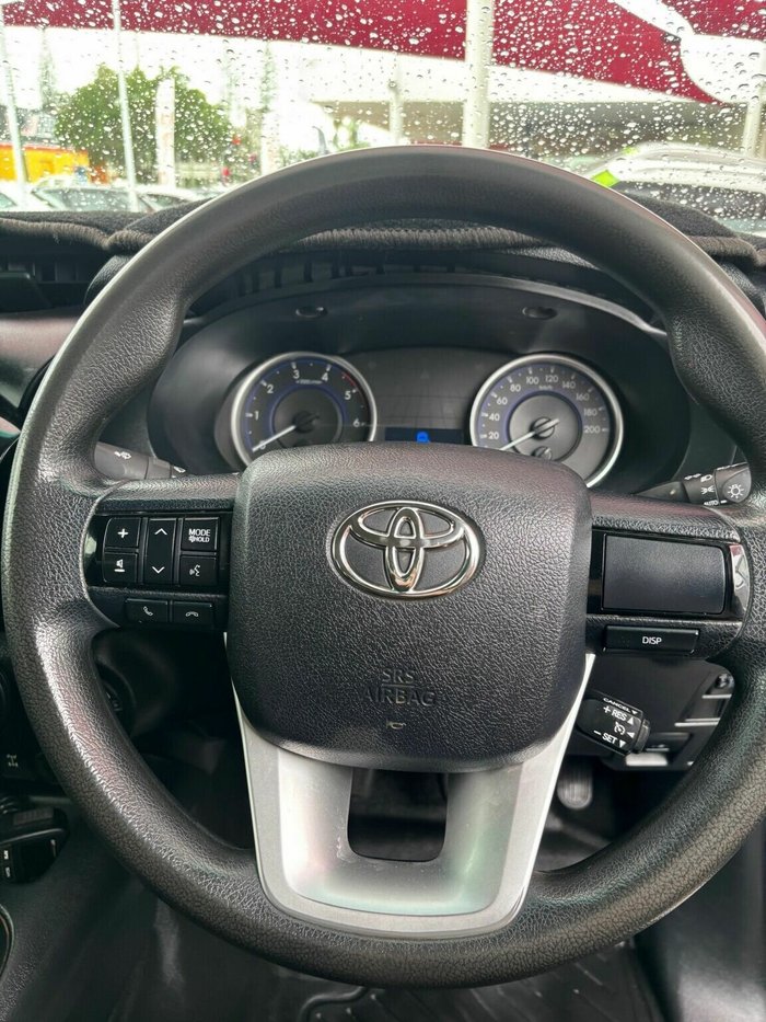 2017 Toyota Hilux SR