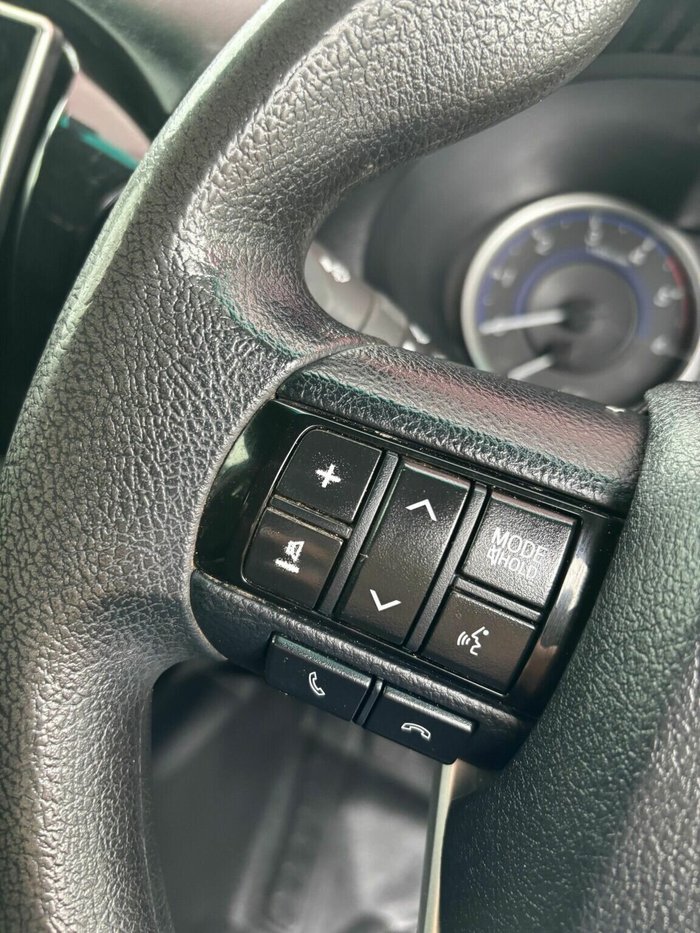 2017 Toyota Hilux SR