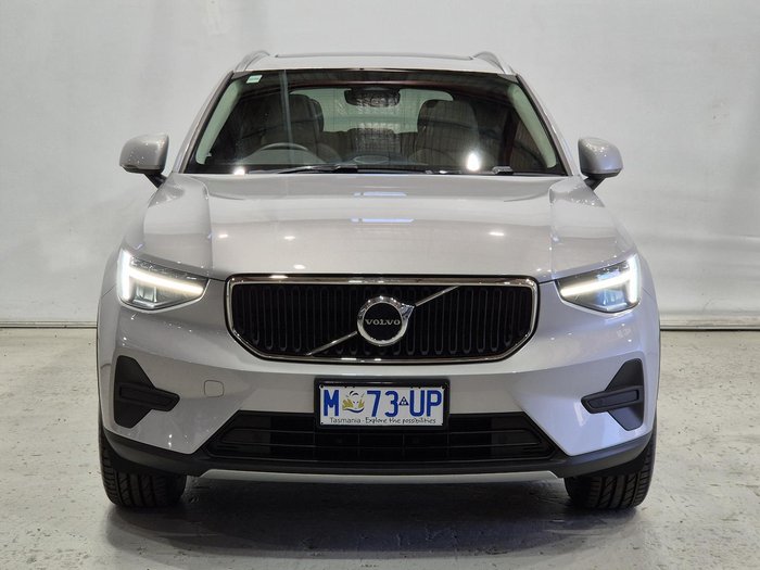 2022 Volvo XC40 Plus B4