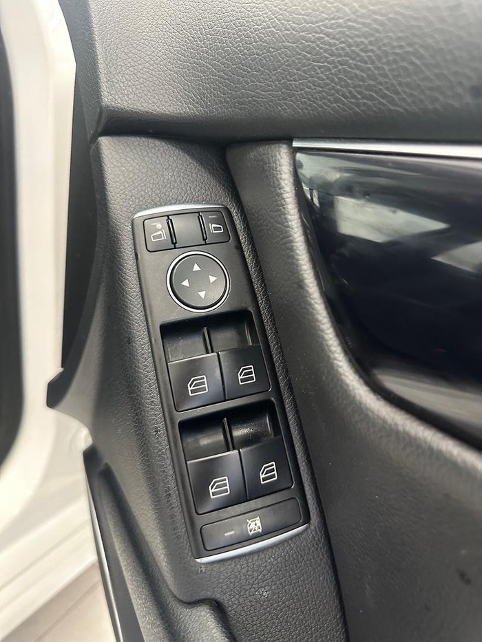 2012 Mercedes-Benz C-Class C200 BlueEFFICIENCY W204 MY12 Polar White