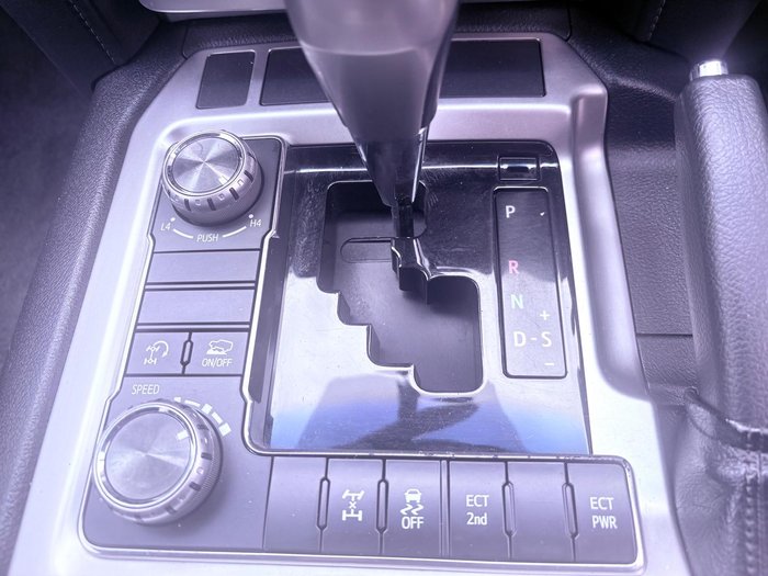 2016 Toyota Landcruiser GXL