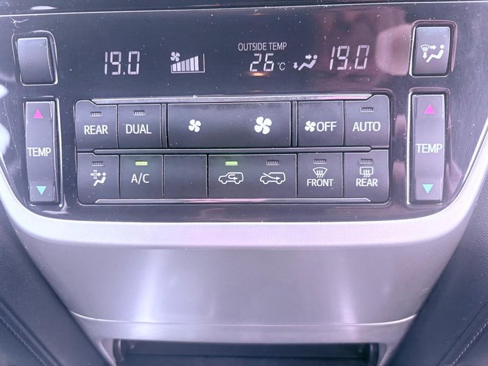 2016 Toyota Landcruiser GXL