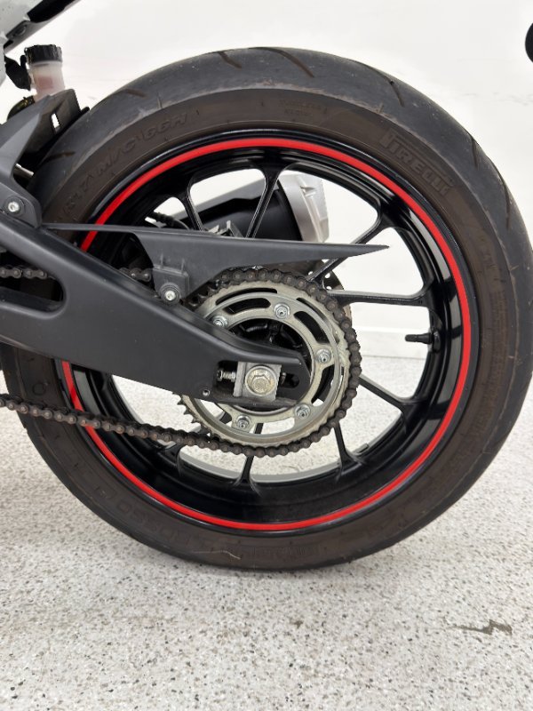 2021 YAMAHA YZF-R15 White