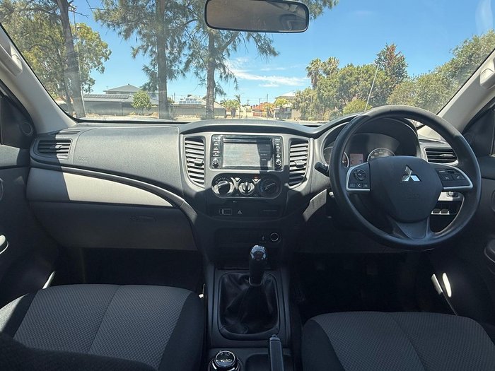 2018 Mitsubishi Triton GLX MQ MY18 4X4 Dual Range White