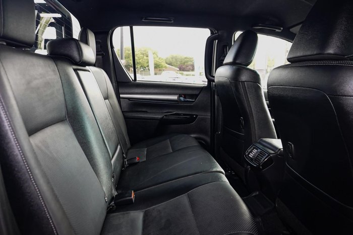 2021 Toyota Hilux Rugged X