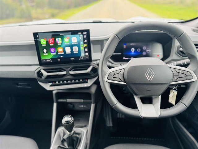 2025 Renault Duster Evolution