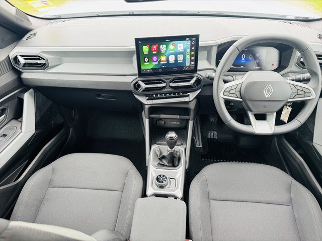 2025 Renault Duster Evolution