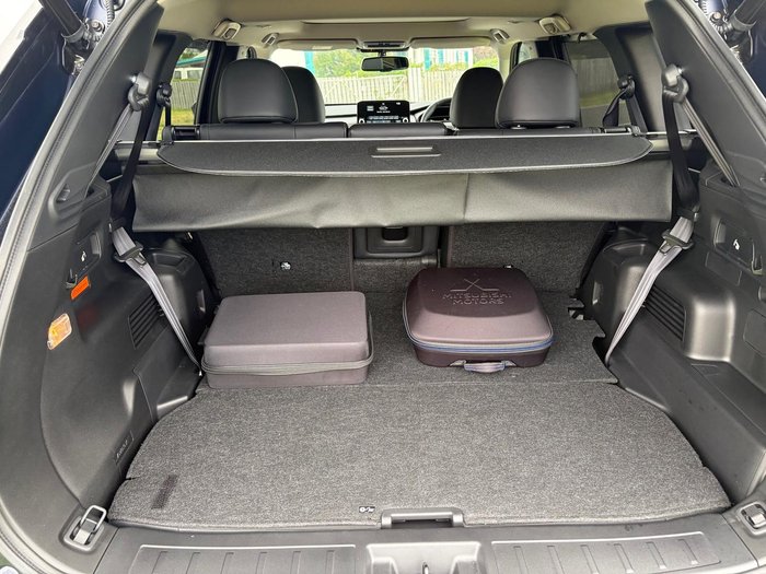 2025 Mitsubishi Outlander PHEV Exceed