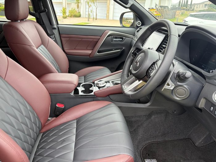 2024 Mitsubishi Pajero Sport GSR