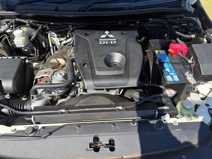 2017 Mitsubishi Pajero Sport Exceed