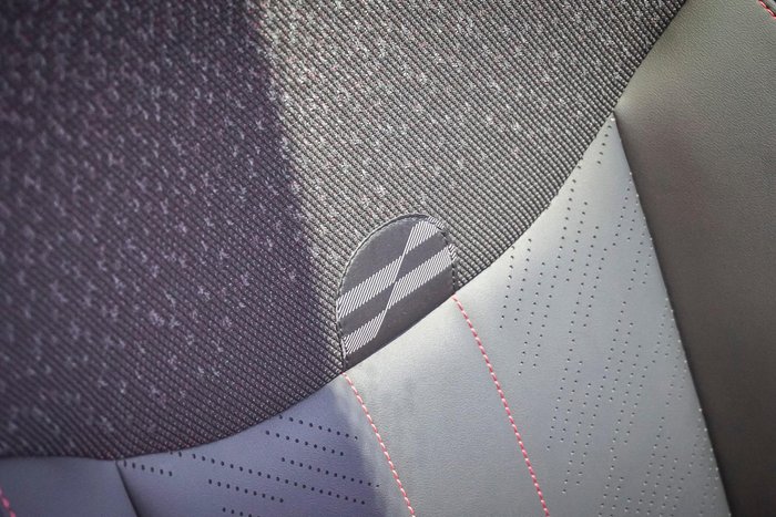 2025 MINI Aceman JCW E Favoured