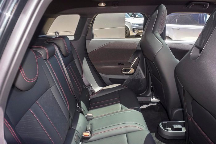 2025 MINI Aceman JCW E Favoured