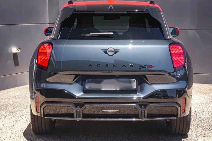 2025 MINI Aceman JCW E Favoured