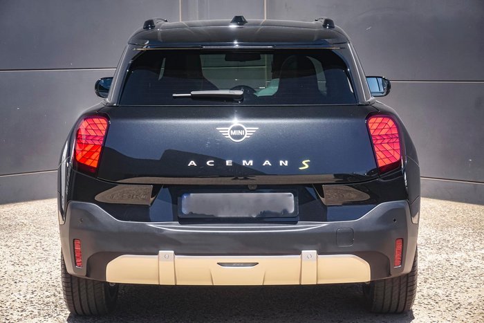 2024 MINI Aceman SE Favoured