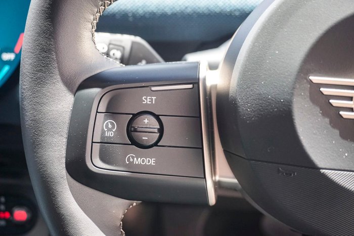 2024 MINI Aceman SE Favoured