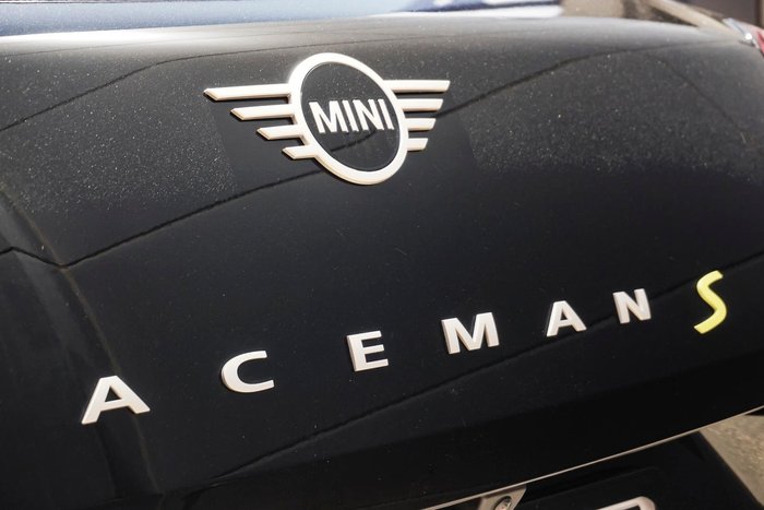 2024 MINI Aceman SE Favoured