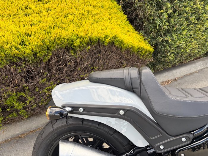 2024 HARLEY-DAVIDSON FXFBS FAT BOB (114) Grey