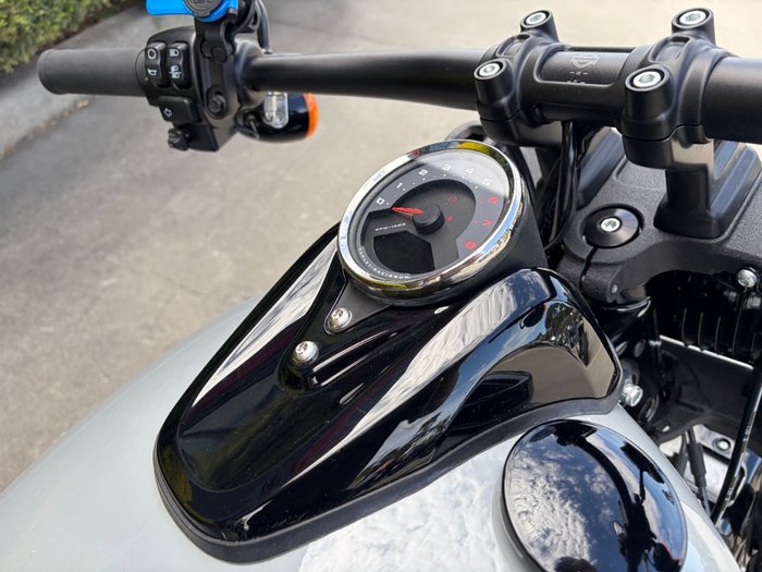 2024 HARLEY-DAVIDSON FXFBS FAT BOB (114) Grey