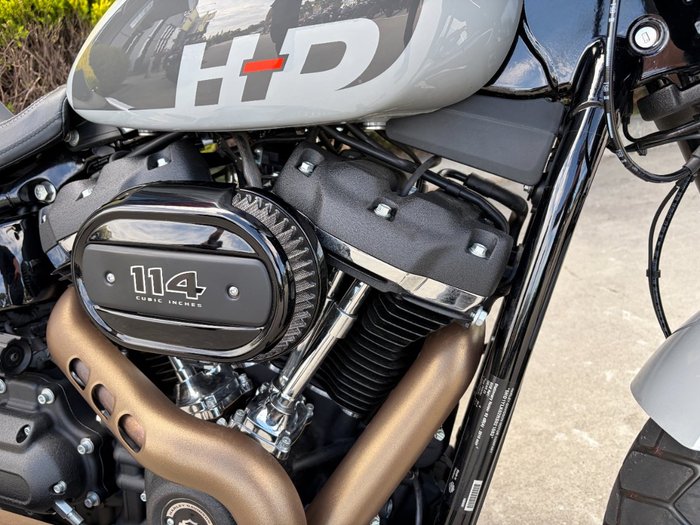 2024 HARLEY-DAVIDSON FXFBS FAT BOB (114) Grey