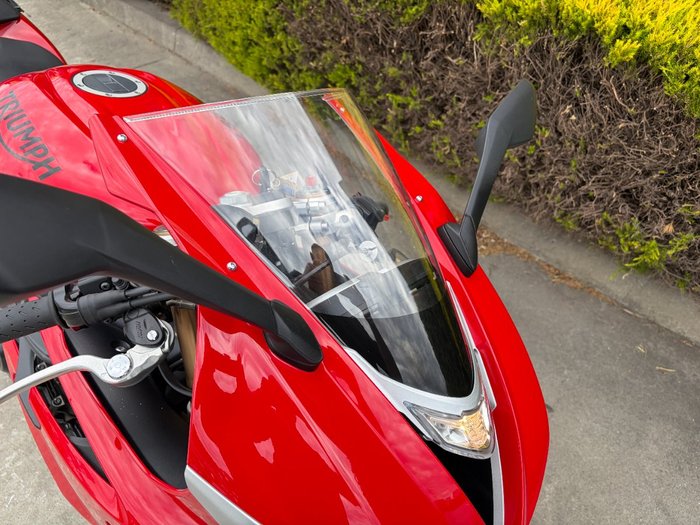 2015 Triumph DAYTONA 675 Red