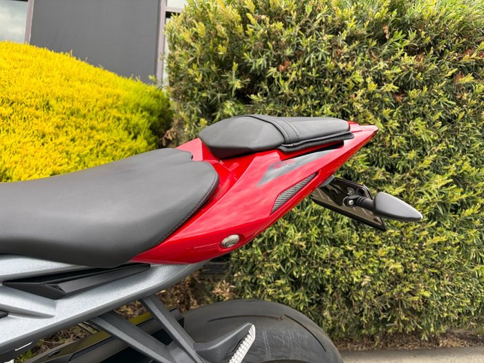 2015 Triumph DAYTONA 675 Red