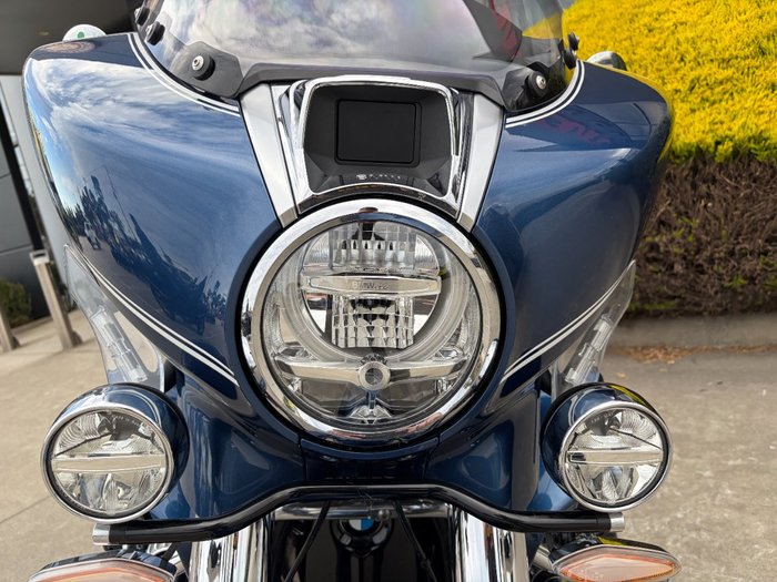 2024 BMW Motorrad R 18 TRANSCONTINENTAL Blue