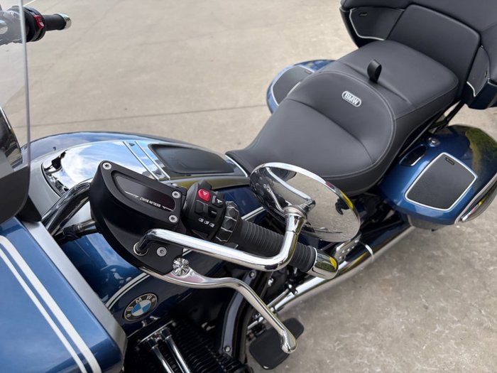 2024 BMW Motorrad R 18 TRANSCONTINENTAL Blue