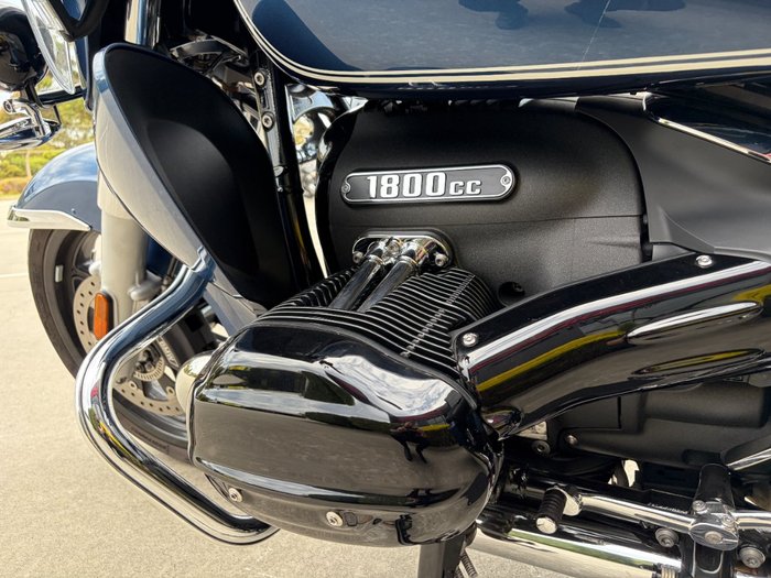 2024 BMW Motorrad R 18 TRANSCONTINENTAL Blue