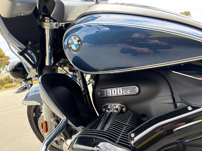 2024 BMW Motorrad R 18 TRANSCONTINENTAL Blue