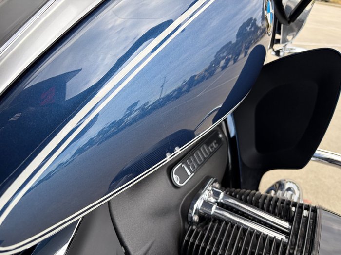 2024 BMW Motorrad R 18 TRANSCONTINENTAL Blue