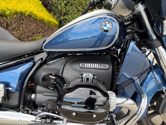 2024 BMW Motorrad R 18 TRANSCONTINENTAL Blue