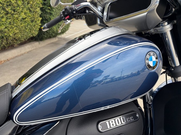 2024 BMW Motorrad R 18 TRANSCONTINENTAL Blue