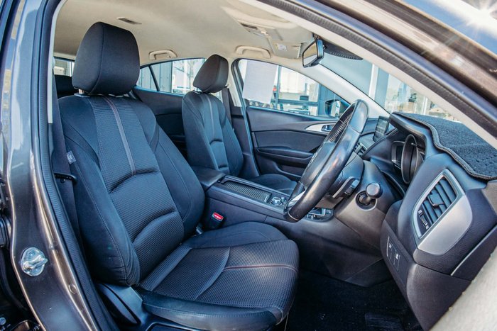 2018 Mazda 3 Maxx Sport