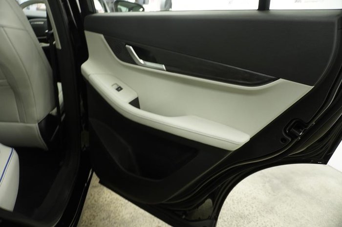 2025 Jaecoo J5 EV Summit