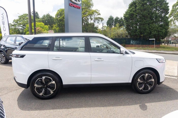 2026 Jaecoo J5 EV Summit