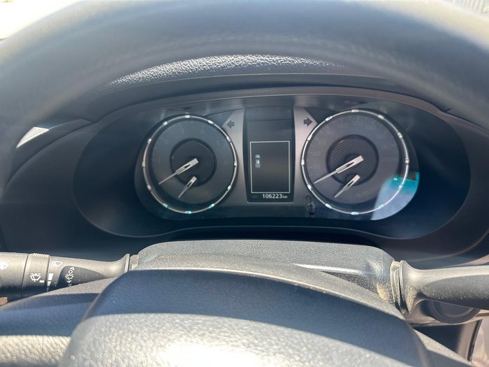 2022 Toyota Hilux SR