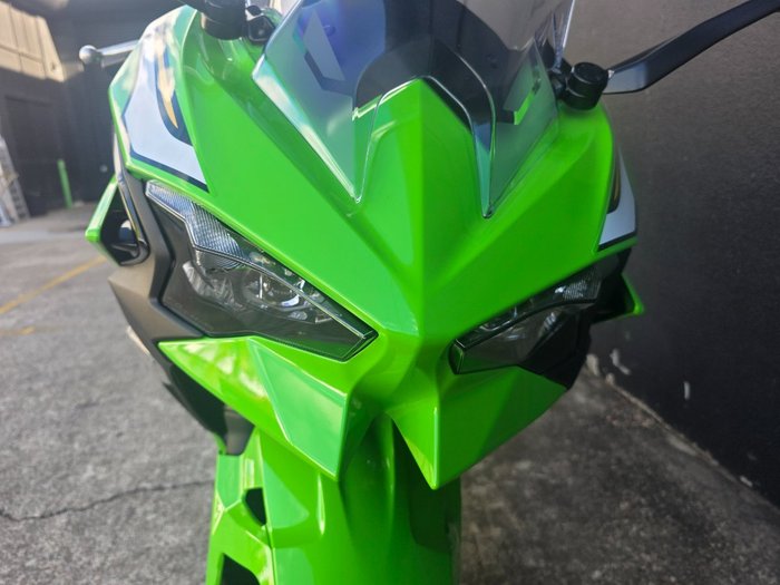 2025 Kawasaki NINJA 500 GREEN