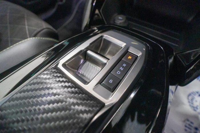 2023 Peugeot e-2008 GT