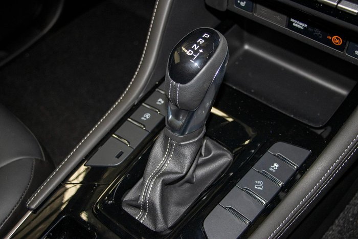 2025 Isuzu MU-X LS-T