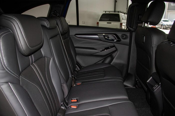 2025 Isuzu MU-X LS-T