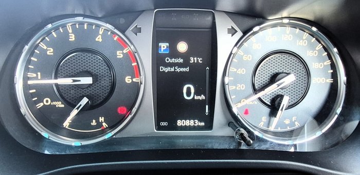 2020 Toyota Hilux SR