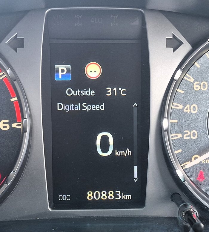 2020 Toyota Hilux SR