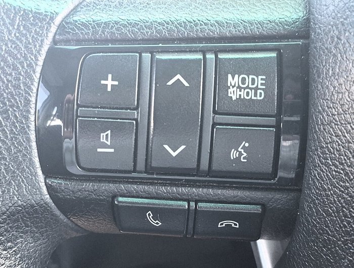 2020 Toyota Hilux SR