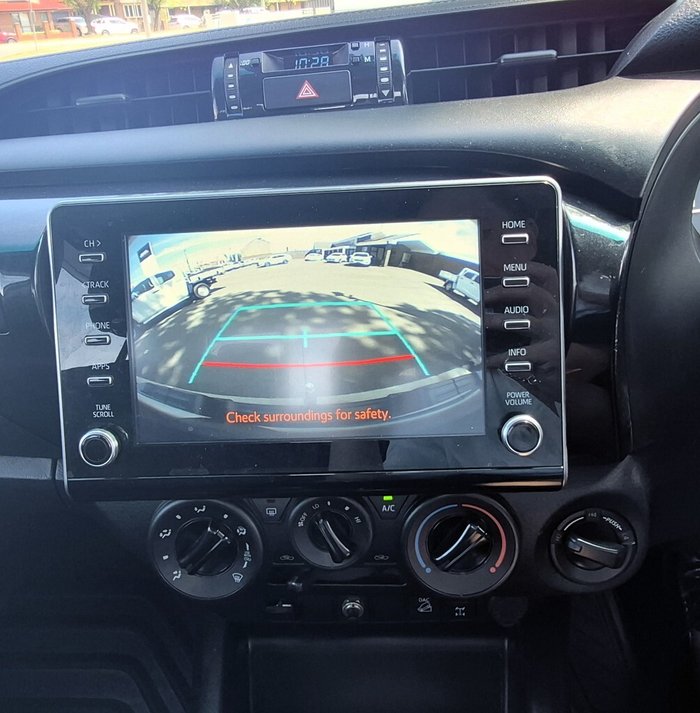 2020 Toyota Hilux SR