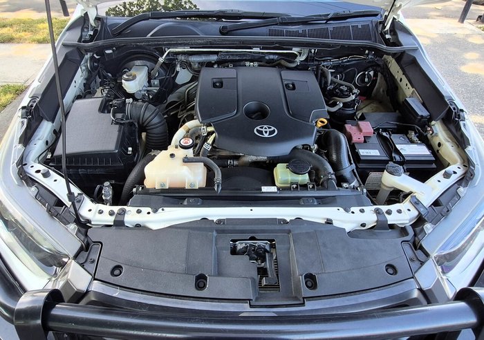 2020 Toyota Hilux SR